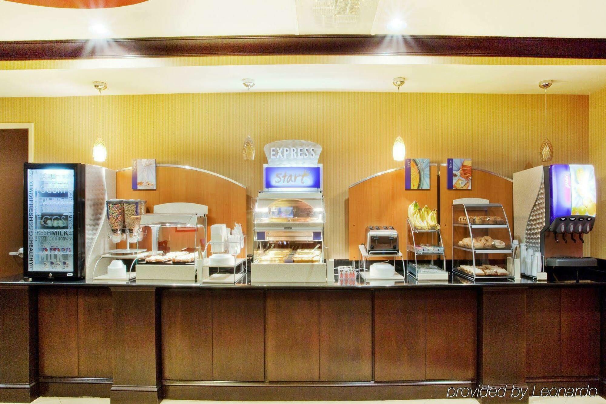 Holiday Inn Express Rome-East By Ihg Exterior photo